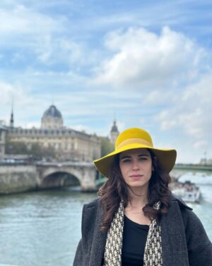 Rosa Diletta Rossi Instagram - “Mentre tutto intorno è pioggia, pioggia, pioggia e Francia”

Dararà, dari-rararà

P. Conte