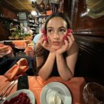 Rosalía Instagram - ADios Pariiiiii$$$&& BISESSS❤️ Paris, France