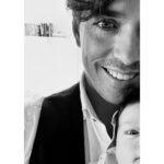 Ruben Madureira Instagram - Ando aqui à procura de frases lindas e todas dizem que as filhas amam muito o Pai . A minha filha é perfeita. Já bloqueei a Sissi pra nem ver este post. #sissiruben #alma #filf