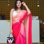Ruchira Jadhav Instagram - Flaunting everything that I have.. Saree & Smiles….💖🧡 📸 : @javaharphotography