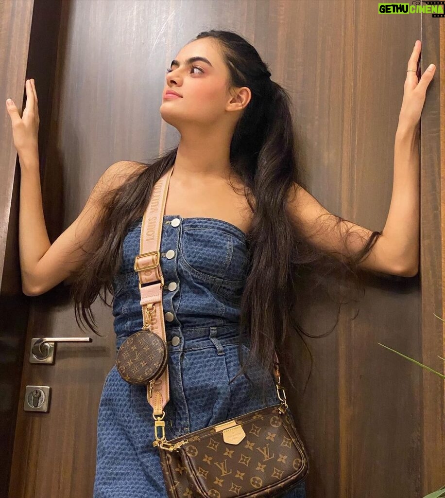 Ruhanika Dhawan Instagram - Heading out to celebrate 🍾 15 years of @missmalini #15YearsOfMissMalini @missmalini @maliniagarwal @thebarindia @donjuliotequila @myglamm @manishmalhotrabeauty @manishmalhotra05 @myqyuki #MissMaliniTurns15 #MM15 #DonJulioIndia #PorAmor #DrinkResponsibly #MissMaliniTurns15xMMB #MissMaliniEvents