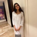 Ruhanika Dhawan Instagram - Smile more frown less! #dontworrybehappy #fyp Wearing: @amaya_chikan