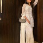 Ruhanika Dhawan Instagram - Did you say Chandani ?? Wearing @amaya_chikan