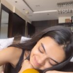 Ruhanika Dhawan Instagram – mango season 🫶🏻🫶🏻🫶🏻

#ruhaanikadhawan #mangos