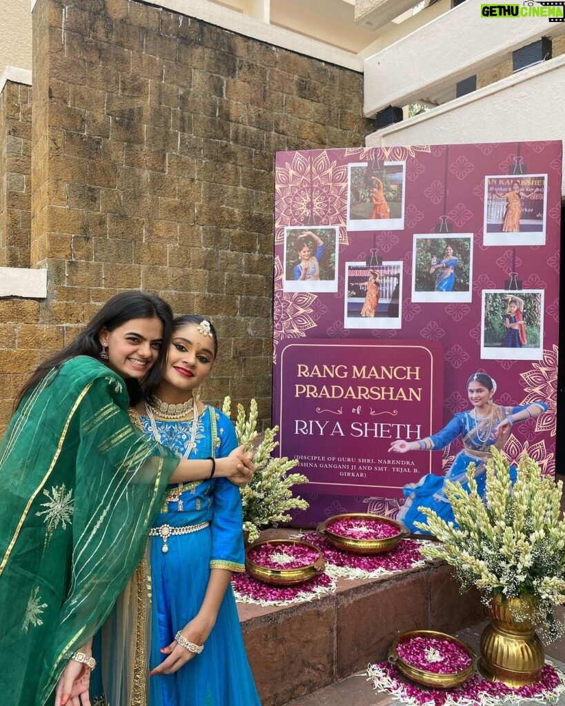 Ruhanika Dhawan Instagram - Today was special ❤️ #riyasrangmanch NCPA Mumbai