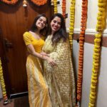 Ruhanika Dhawan Instagram - मेरे अपनों के लिए, मेरे सपनों के लिए, मेरे आज के लिये, मेरे भविष्यं के लिये, मेरे हर अच्छे और कठिन समय के लिए में परमात्मा का धन्यवाद करती हूँ। ... मैं सदा अपने ईश्वर, गुरु,पिता माता, पृथिवी,के आगे सिर झुकाती रहु... 🙏🏻