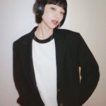 Ruka Instagram - 【Sponsored】 台北の温度は秋くらいな感じ とても気持ち良いー お気に入りのオーバーサイズアウター メンズスタイルな感じで ブラックホワイトコーデ 相変わらずソニーのヘッドホンでLookを決めて 自由とクールな感じでー♪ #PR #ソニーヘッドホン #styles #WHCH720N Sponsored by Sony Marketing Inc.