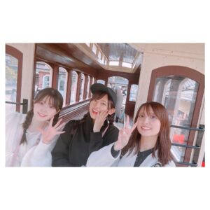 Rumi Okubo Instagram - ⁡
⁡
写真その②
⁡
推しの子コラボはもちろん、
様々なところも楽しませて頂きました！
建物の世界観が作り込まれていたので
歩くだけでも楽しい…😌
お化け屋敷や立体迷路にも挑戦しました！
お化け屋敷は李依ちゃんもごまちゃんも
怖がって私の腕にしがみついてきてて、
両手に華だったので幸せでした…笑🌼👻
いや私も怖かったですけどね！
人が怖がってるとズンズン進んじゃうタイプです！
⁡
そして、私の大好きなエヴァ発見！！！
初号機の手のひらに乗れるなんて…
最高かよ✨✨
エントリープラグは時間的に難しかったので、
次に行った時は乗りたいと思います！
ちなみに私はエヴァ弍号機推しなので、
いつか弍号機、もちろん零号機も…
エヴァの立体像が
たくさん作られる日を夢見てます🙏🏻
⁡
⁡
映画村はまだまだ楽しめるところがいっぱい
あったので、また是非行きたいです✨
皆さんも行かれる際は推しの子コラボを
楽しみつつ、他のアトラクションにも是非
挑戦してみてくださいね〜🥷⚔️
⁡
⁡
⁡
#東映太秦映画村
#推しの子
#大久保瑠美
#高橋李依 ちゃん
#伊駒ゆりえ ちゃん
⁡
⁡
⁡
⁡