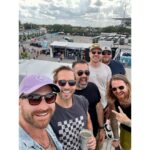 Ryan Hansen Instagram - 🌴🏁F YEAH F1 MIAMI!!!🏁🌴 Just an insane trip with the best dudes in the world! @daxshepard @matthewstylist @bestfriendaaronweakley @erickrich @charcurtis @f1 @danielricciardo F1 Miami Grand Prix
