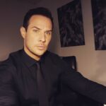 Ryan Merriman Instagram - Gettin my #johnnycash on today...#maninblack #setlife.. first day of filming and I'm diggin my wardrobe😎👍