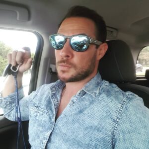 Ryan Merriman Instagram - The face you make when you're starving and they ain't open yet....#hangry #sundayfunday #brunch please!!😎😂😭