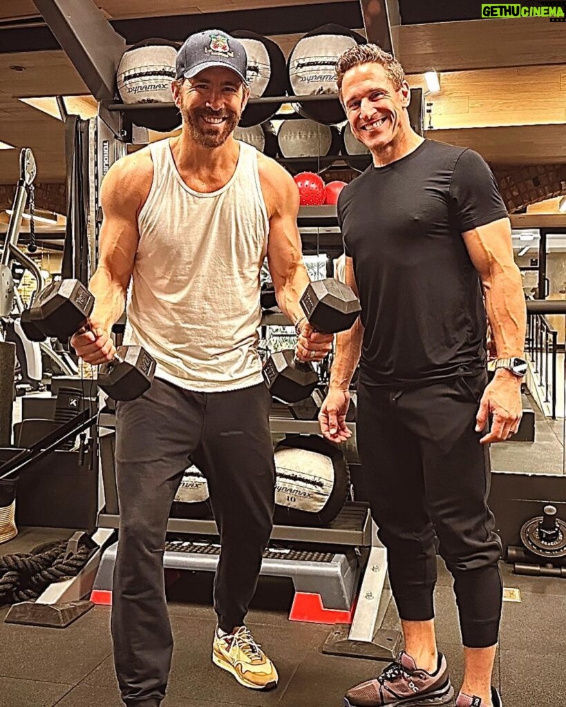 Ryan Reynolds Instagram - As I get ready to shove myself into Deadpool’s Big Red Body Condom™️ again, I have to aim the light at @donsaladino. My body’s been pretty fucked from years of stunts and being more competitive than my bones and ligaments had ambition for. I push things too far sometimes. I mean, I push things too far ALL the time. Moderation’s never really been my friend. But thankfully Don has! He’s always been there to help me get back to functionality. Mentally and physically. I realize how privileged I am to work with someone like him. I don’t do this stuff alone. I don’t take it for granted. I knew getting back to where I needed wasn’t gonna be easy. And adding three months of strike limbo in the middle certainly didn’t help. Anyway… Thanks Don. Here’s to the home stretch. #MaximumEffort ❤️⚔️ 📸: my instagram boyfriend, @blakelively