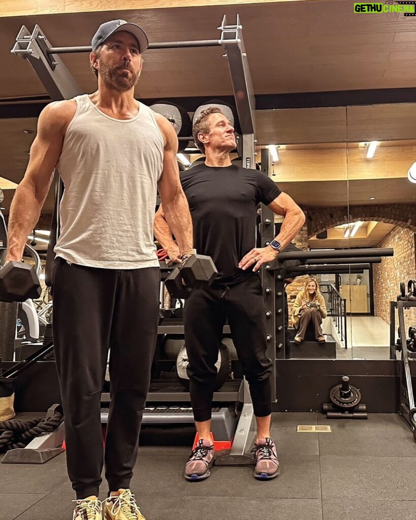 Ryan Reynolds Instagram - As I get ready to shove myself into Deadpool’s Big Red Body Condom™️ again, I have to aim the light at @donsaladino. My body’s been pretty fucked from years of stunts and being more competitive than my bones and ligaments had ambition for. I push things too far sometimes. I mean, I push things too far ALL the time. Moderation’s never really been my friend. But thankfully Don has! He’s always been there to help me get back to functionality. Mentally and physically. I realize how privileged I am to work with someone like him. I don’t do this stuff alone. I don’t take it for granted. I knew getting back to where I needed wasn’t gonna be easy. And adding three months of strike limbo in the middle certainly didn’t help. Anyway… Thanks Don. Here’s to the home stretch. #MaximumEffort ❤️⚔️ 📸: my instagram boyfriend, @blakelively