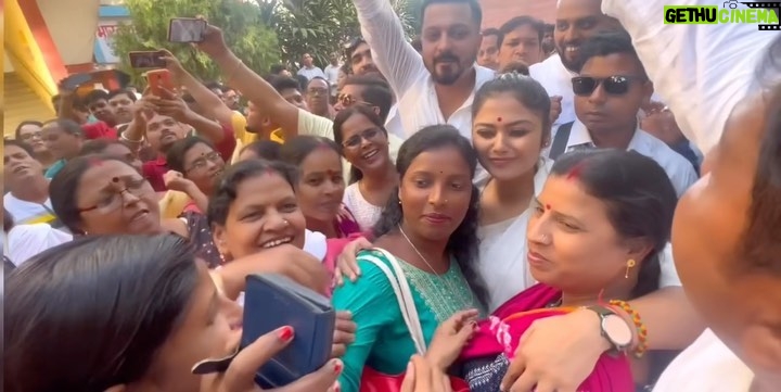 Saayoni Ghosh Instagram - Meeting those dynamic people who have joined our protest from all over Bengal at Ambedkar Bhavan, Delhi, with youth leadership & youth doctors of Trinamool Youth Congress. Their undaunted spirit continues to remain an inspiration.