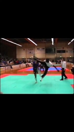 Sadibou Sy Instagram - SUPER kick @sadibousy
——
2003, 2007 and 2023
20 years of spinning