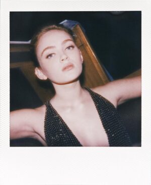 Sadie Sink Instagram - Venice with @armanibeauty #Armanibeauty #ArmaniMakeup
