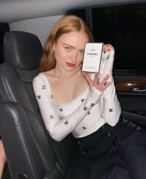 Sadie Sink Instagram - No. 5! @chanelofficial 🤍