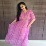 Sai Lokur Instagram - When your pregnancy glow is on point! Flaunting this gorgeous kaftan from @momswardrobe2020 [Pregnant, pregnancy, pregnant woman, mom to be, maternity, maternity wear, pregnancydiary] #pregnancyreels #pregnant #reelsindia #trendingreels #momtobereels #momtobe #pregnancyjournal #pregnanyjourney