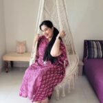 Sai Lokur Instagram - Wearing this gorgeous and super comfortable kaftan from @momswardrobe2020 #kaftan #maternitywear #maternitydress #maternitykaftan #maternityoutfit #pregnancy #pregnancyjournal #cottonkaftan #nursingkaftan #nursingoutfit #momtobe #stylish #stylishmom #pregnancywear