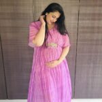Sai Lokur Instagram - When your pregnancy glow is on point! Flaunting this gorgeous kaftan from @momswardrobe2020 [Pregnant, pregnancy, pregnant woman, mom to be, maternity, maternity wear, pregnancydiary] #pregnancyreels #pregnant #reelsindia #trendingreels #momtobereels #momtobe #pregnancyjournal #pregnanyjourney