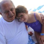 Salma Hayek Pinault Instagram - Papá, gracias por la vida ♥️ #felizdiadelpadre   Dad, thank you for life 🙏🏼 #happyfathersday