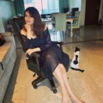Saloni Khanna Instagram - Twirling my way through Tuesday! Wearing : @femella #blackisalwaysagoodidea #twirl #happykid Mumbai, Maharashtra