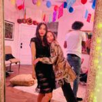 Samantha Robinson Instagram - Cheers to thirty! 🥂🎉 Los Angeles, California