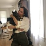 Samantha Robinson Instagram - I love this kitty so damn much 😻