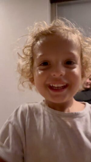 Sanem Bahçekapılı Instagram - Bu videoyu teo yaptırdı. Adı gevrekli erik dalıymış.