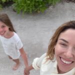 Sarah Felberbaum Instagram - Tu che sei la mia parte migliore. Tu che sei bella e simpatica e tanto intelligente. Tu che non ti prendi mai sul serio. Tu che ti preoccupi sempre se mi vedi seria o pensierosa e mi chiedi se sto bene. Tu che mi hai regalato l’amore. Auguri vita mia. #oliviaturnsnine