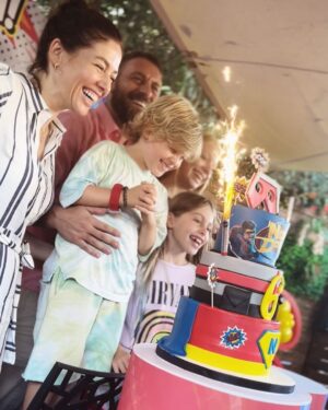 Sarah Felberbaum Instagram - Happy birthday Noah 
.
.
.
#myfamily #familyof5 #happybirthday #babynoahturns6