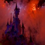 Sarah Felberbaum Instagram - @annafelberbaum Un weekend indimenticabile. È sempre stato un desiderio mio e di mia sorella andare a Disneyland insieme. Abbiamo fatto mille cose e può sembrare stupido e sciocco per alcuni ma volevamo vivere quest’esperienza insieme. Noi due ed i nostri figli. Ho vissuto uno di quei momenti che so rimarranno con me per sempre. Quei momenti che quando li vivi, pensi: io questo non me lo dimenticherò mai. @disneylandparis #disneylandparis30 Grazie @andreadreamsteam per aver organizzato l’ennesimo ricordo del cuore. Sei speciale. ❤️