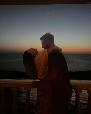 Sarah Felberbaum Instagram - Tu mi hai regalato la vita. Sei il mio sorriso. La mia felicità. Il mio tutto. 

Buon compleanno amore mio. 
Ti amo ogni giorno di più.