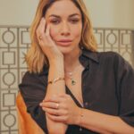 Sarah Felberbaum Instagram - My summer with @bulgari #Bulgari #BulgariJewelry #Divasdream #adv