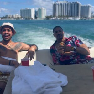 Sarunas J. Jackson Instagram - LA weather was buggin so…. 😏

#MalikOut bachelor weekend! 
🏝️🌞🏄🏽‍♂️