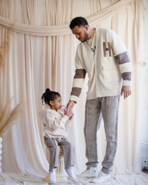 Sarunas J. Jackson Instagram - Just wanna do fly sh*t w/ my cub 👨‍👧🐻
@honorthegift 

📸 @themiikec 
Studio: @thecastudio