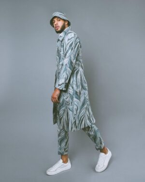 Sarunas J. Jackson Instagram - So I did a shoot w/ @muzethemag 😎@laurentakespix had me feeling like a MODEL model 😂 🤙🏽
#DecemberIssue 

Hair&Make Up: @kimmieshaye wardrobe stylist:@jamar_hart @eagleeyefashionproduction
 Location: @ohshootstudio