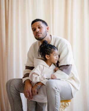 Sarunas J. Jackson Instagram - Just wanna do fly sh*t w/ my cub 👨‍👧🐻
@honorthegift 

📸 @themiikec 
Studio: @thecastudio