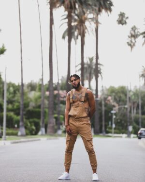 Sarunas J. Jackson Instagram - Beverly Hillbilly

📸 @themiikec
