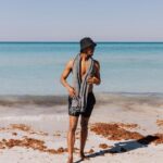 Saskia Thuot Instagram - Il fait beau et chaud, c’est le temps de la promo « Parce que je rêve que tout le monde possède une Balmy » ☺️ Je vous offre donc la livraison gratuite, jusqu’à jeudi minuit. Utilisez le code : LIVRAISON0 à la caisse. Visitez le site (voir lien en bio) pour choisir la vôtre ☺️ Choisir @balmy_towels c’est encourager une entreprise d’ici, la mienne ☺️ et s’offrir un produit de grande qualité pour vous accompagner dans toutes vos activités. #balmyxsaskia #chic #eco #fun #achatlocal #livraiso0 *la promo prend fin mardi 23:59