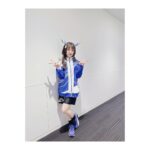Satomi Sato Instagram - * * * * ライブの時に、皆さんと撮った写真をば…！ 三女神💛❤️💙 進藤さんと斎賀さんだったから 私は.とても楽しく参加できました。 リハの時から、沢山助けて下さり感謝しかありません…！ 大好きで尊敬している先輩方です☺️ * * 青二の皆さんと！ 進藤さん、津田ちゃん、ゆりちゃん、あやちゃん。 アンサンブルで参加していた 山田京奈ちゃんは、タイミング合わず一緒に撮れなかった😭 舞台パートで頑張ってた可愛い後輩さんです🧡 * * 三女神と実況のあけちゃん キタサンブラック役の矢野妃菜喜ちゃん。 あけちゃんの実況は、本当に凄かった…！！ 流石です✨ニンジンのピアス？イヤリング？も可愛かった〜！ 矢野さんは、ちっちゃくてパワフルで ものすごく可愛かった…。。 キタサン育ててたから、内心キャッキャしていたけど ほら、わたし、先輩だからさ！ 涼しい顔して一緒に写真撮ったよ。笑 * * トウカイテイオー役のMachicoちゃん。 ケイエスミラクル役の佐藤日向ちゃん。 ダイタクヘリオス役の山根綺ちゃん。 今回のライブで大活躍だった皆さんです。 舞台パート泣けた…！ あの熱量で駆け抜けたみんな素晴らしい🥹✨✨ Machicoちゃんの頼もしさと笑顔に 勇気付けられた方も多かったのでは？？ 私もその1人です。 本番前にアイス食べてたの可愛かった。可愛かった。🍨 * * エアシャカール役の津田美波ちゃん。 楽屋にたくさん遊びに来てくれて 嬉しかった〜！安心した〜！笑 ステージでの表情所作全てカッコよくて、恋するかと思ったよね。。🥹 エアシャカールは最近育成してたから 個人的にタイムリーで嬉しかったな❤️ * * 他にもみんなと写真撮りたかったけど 楽屋が違かったり、バタバタしていて撮れず残念…！！ またいつか機会があったら嬉しいな。 * * * * #ウマ娘 #ウマ娘プリティーダービー #アリーナツアー #GO BEYOND WISH #DAY1 #シークレット #三女神 #ウマ娘ライブ #みんなと #写真撮ったよ #☺️ #斎賀みつき さん #進藤尚美 さん #津田美波 ちゃん #のぐちゆり ちゃん #山根綺 ちゃん #矢野妃菜喜 ちゃん #Machico ちゃん #佐藤日向 ちゃん #ありがとうございました ♡ #佐藤聡美