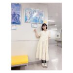 Satomi Sato Instagram - * * * 先日、母校である「東京アナウンス学院」の 体験入学ゲストトークにお邪魔してきました🌷 * * 卒業生ということで あれやこれやを今の私の目線で 皆さんに頑張って欲しいことや 私自身が今もタメになっている授業 考え方、学生時代のことなどなどなど お話しさせていただきました…！ * * 普段のお仕事よりも すごくすごく緊張してしまう ゲストトークなのですが（笑） 在校生MCのお2人が、とっても朗らかに進行してくれたので 安心できました✨✨なんて優秀な後輩なのでしょう…！ おふたりとも、ありがとうございました😊 * * 校内には、出身者のお名前や出演作のポスターが ずら〜〜〜りと飾られていました…！ 知ってる人や仲の良い人、あと家族も（笑）。 この人も卒業生なの！？とびっくりするような方もいて 改めて、すごい学校だな〜✨と感動です。 けいおん！のポスターも ずっとずっと掲示してくれてて嬉しい…💛 ありがとうございます！ * * * 夢を追いかける皆さんにとって ためになるお話が出来ていたら嬉しいな。 いつか、スタジオでお会いしましょうね！ * * * #東京アナウンス学院 #アナ学 #体験入学 #卒業生 #ゲストトーク #緊張しました 🌀 #けいおん の #ポスター #発見 ！ #佐藤聡美