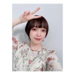 Satomi Sato Instagram - * * * * 「9周年直前生放送！グラブルアニバーサリーSP」に 動画出演させていただきました。 * * 今回、初めて（たぶん） キャラクターについてお話する機会を もらえたことが、とてもとても嬉しかったです🔥💫 やっと言えたー！！ もっと話したいこともあるけど 相変わらず擬音多用してるし動きがでかいけど まだ話せないことも沢山あるー！！笑 でもでも、嬉しかったですー✨✨ 9年という長い期間、作品に関わる事が出来て とても嬉しいなという想い それから、騎空士の皆様や制作スタッフの皆様への 感謝の気持ちが伝わっていたら嬉しいな。 * * ミカとカレンが同じ声優さんだったの？？と いう驚きの声もあったみたいで 「そうなんだよ〜☺️」とニヤニヤ。笑 * * 今回、2人の話をするということで ミカとカレンの2人をイメージして 白と赤の衣装にしてみました🤍❤️ * * これからも、最近ツンツンしているミカと 正義感溢れるギャルなカレン そしてグラブルをよろしくお願いしますっ✨ * * * #グラブル #グランブルーファンタジー #グラブル9周年SP #カレン #ミカ #ミカボシ #9周年 #おめでとう #🎉 #これからも #よろしくお願いします #佐藤聡美