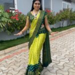 Satya sri Instagram - Trending 😇 VC: @jabardasth_heena #satyasri #jabardasth_satyasri #actresssatyasri #réel #instagram #tollywood #teluguqueen #hyderabad #behappy #bepostive #satyasrifanforever #satyasristories