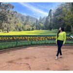 Satya sri Instagram - OOTY BOTANICAL GARDEN #ilovethisplace❤️ #nature #satyasri #jabardasth_satyasri #actresssatyasri #tollywood #teluguqueen #instagood #botanicalgarden #satyasrifanforever #satyasristories Govt Botanical Garden Ooty