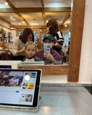 Sayuri Fujita Instagram - 젠이 파마를 했어요. Zen got a perm. They used edible ingredients 🌝全パーマかけたよ。#curlyhair #먹어도되는성분으로만든파마