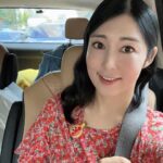 Sayuri Fujita Instagram - 고속터니널에서 5천원 꽃모양 왕피스 샀다. 마음에 들어 😍I am wearing a one piece dress that I bought at the bus terminal for 5,000 won. 高速ターミナルで5천원(5百円ぐらい)の花柄ワンピース買った。かわいい🌸