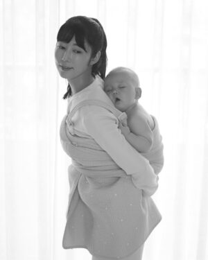 Sayuri Fujita Instagram - 아들아 엄마가 널 매일 업어주던
거 잊지 말아.