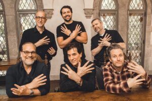 Scott Borchetta Instagram - Beyond ecstatic to have @BigMachineLabelGroup and Hard 8 Working Group to launch The Hard Working Record Company!! 👊 This will expand each of our creative scopes and open doors to discover, develop and publish Pop acts and beyond. We’ll be bringing in the heat from the onset!