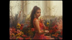 Scott Borchetta Instagram - I can’t help that she’s one of a kind... 

The official video for “It’s ‘Cause I Am” by @callistaclark is OUT NOW!!! 👊